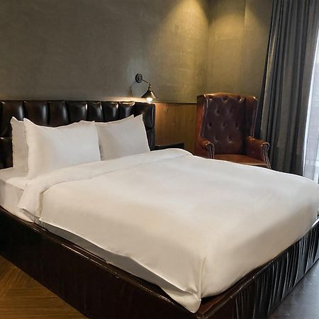Check Inn Phnom Penh Bkk1 Kültér fotó
