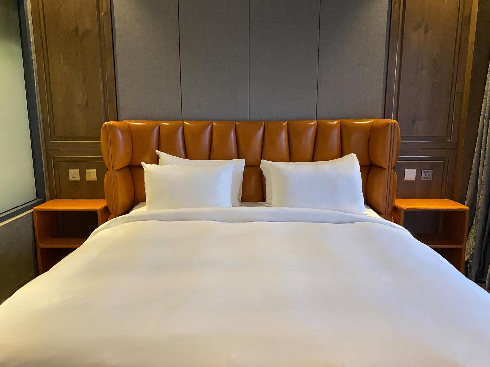 Check Inn Phnom Penh Bkk1 Kültér fotó